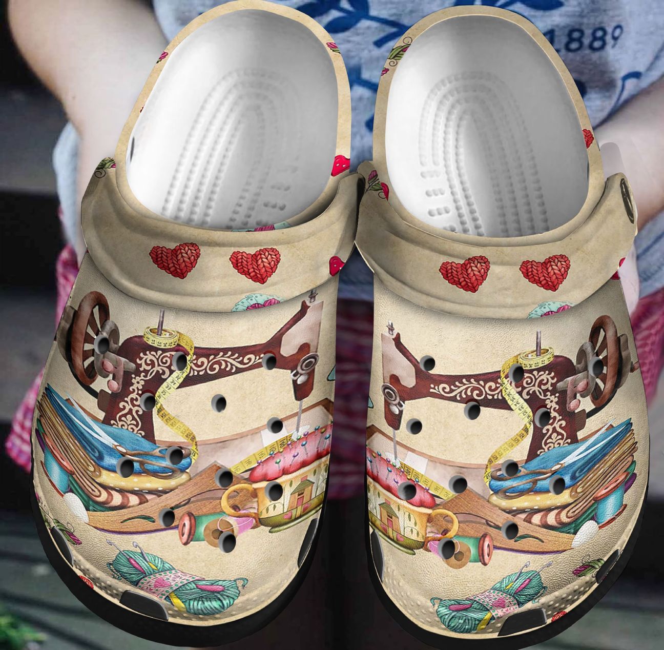 Sewing Personalized Clog Custom Crocs Comfortablefashion Style Comfortable For Women Men Kid Print 3D Vintage Sewing Sewing Personalized Clog Custom Crocs Comfortablefashion Style Comfortable For Women Men Kid Print 3D Vintage Sewing